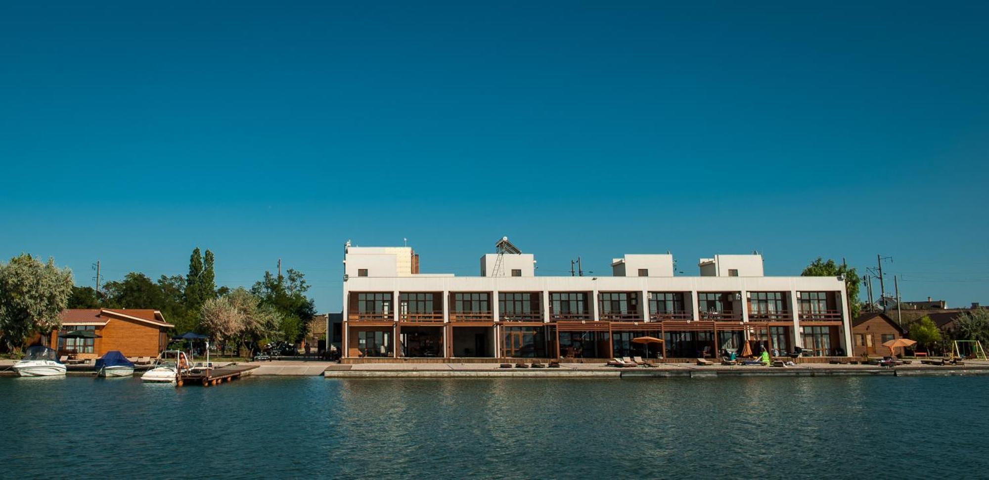Prichal 80 Hotel Zatoka Buitenkant foto